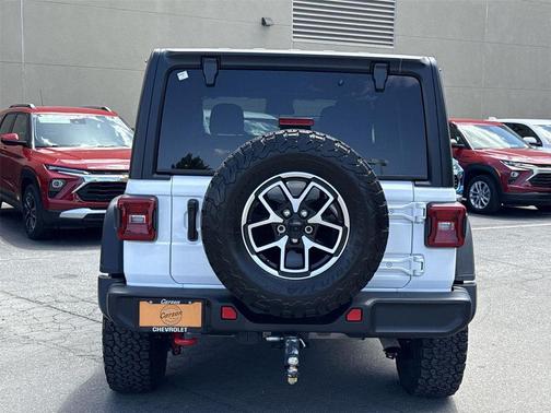 Bright White Clearcoat 2025 Jeep Wrangler Rubicon