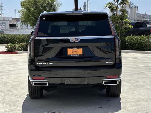 2023 Cadillac Escalade ESV Luxury