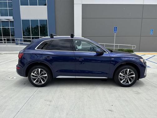 2023 Audi Q5 45 S line Premium Plus