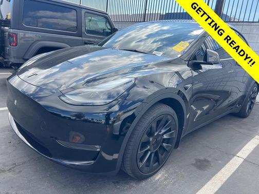 2023 Tesla Model Y Long Range Dual Motor All-Wheel Drive