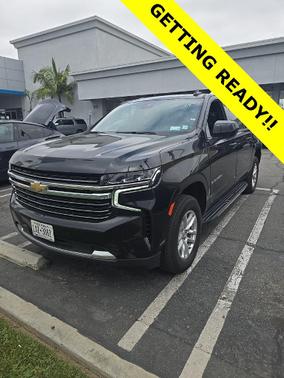 2024 Chevrolet Suburban LT