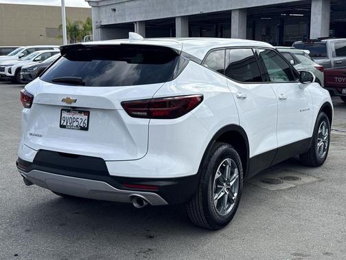 2025 Chevrolet Blazer 2LT