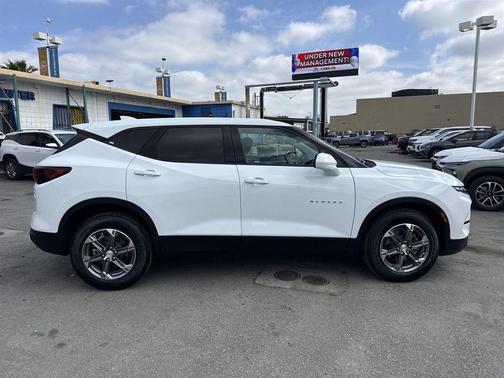 2025 Chevrolet Blazer 2LT