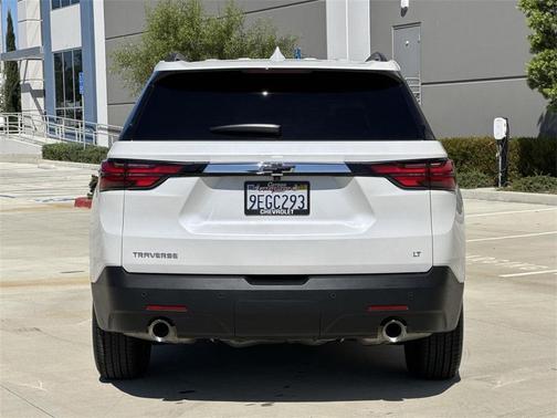 2022 Chevrolet Traverse LT Cloth
