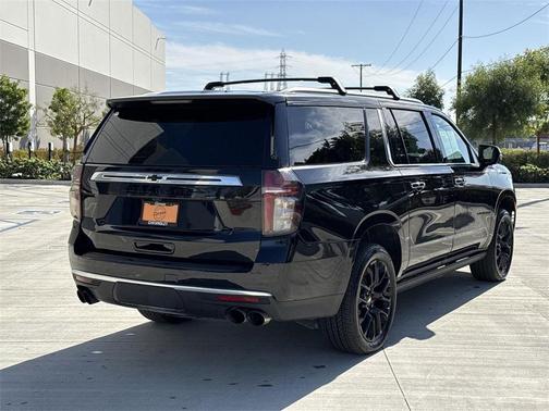 2023 Chevrolet Suburban 4WD High Country
