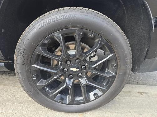 2023 Chevrolet Suburban 4WD High Country
