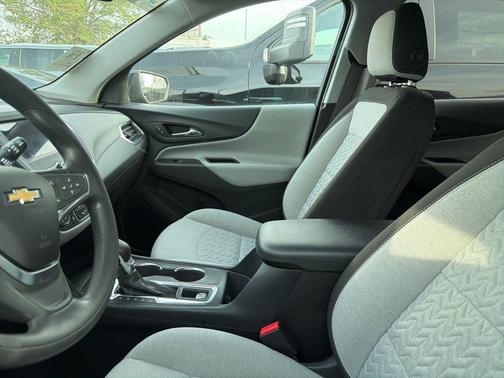 Iron Gray Metallic 2022 Chevrolet Equinox 1LT