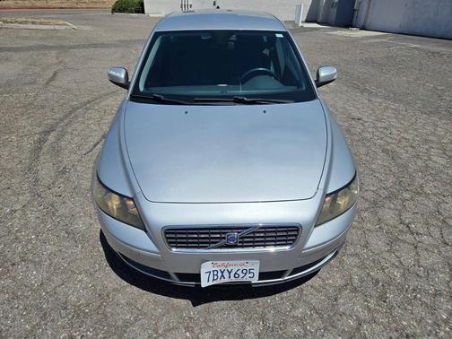 Electric Silver Metallic 2007 Volvo V50 2.4i