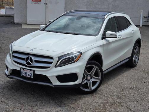 White 2015 Mercedes-Benz GLA-Class GLA 250