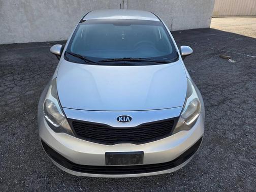 Bright Silver 2014 Kia Rio LX
