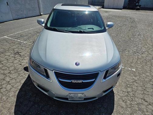 Glacier Silver Metallic 2011 Saab 9-5 Turbo6