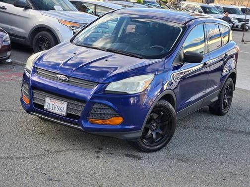 Blue 2015 Ford Escape S