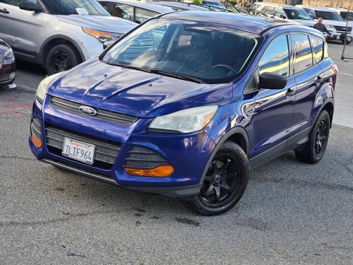 Blue 2015 Ford Escape S