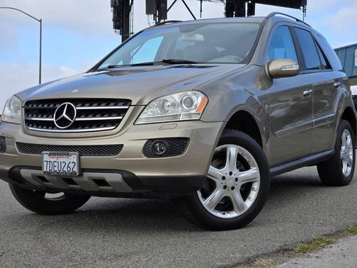 Tan 2008 Mercedes-Benz M-Class ML 350 4MATIC