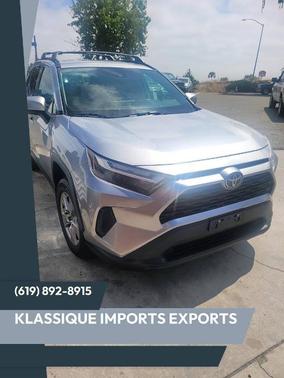 Silver Sky Metallic 2022 Toyota RAV4 XLE
