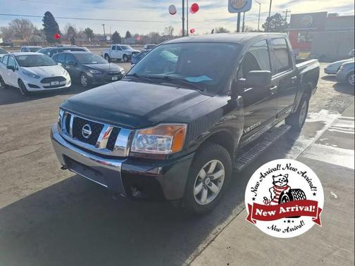 2012 Nissan Titan SV