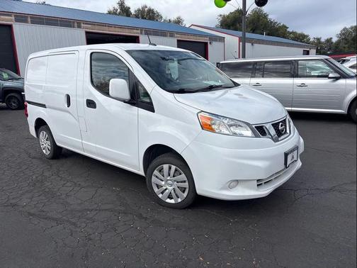 2020 Nissan NV200 SV