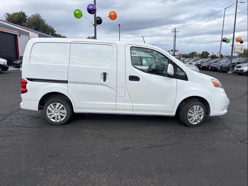 2020 Nissan NV200 SV