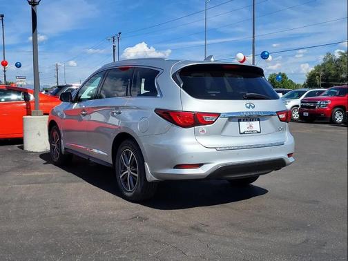 2017 INFINITI QX60 Base