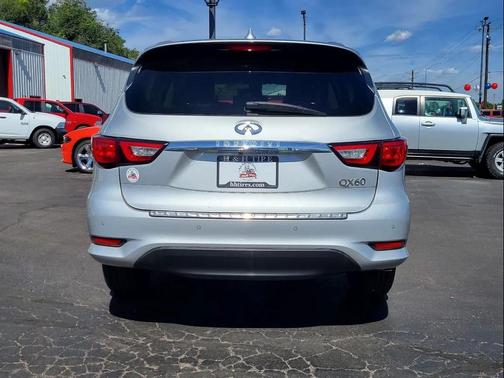 2017 INFINITI QX60 Base