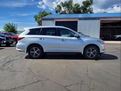 2017 INFINITI QX60 Base