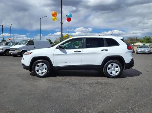 2017 Jeep Cherokee Sport