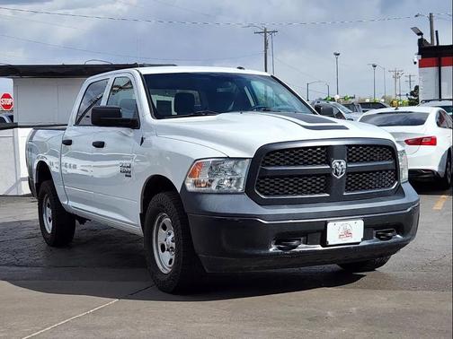 Bright White Clearcoat 2019 RAM 1500 Tradesman