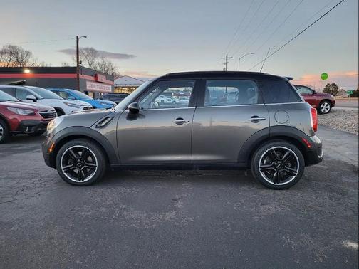 2011 MINI Cooper S Countryman Base