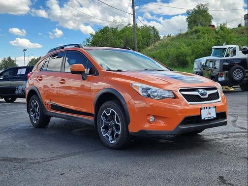Tangerine Orange Pearl 2014 Subaru XV Crosstrek 2.0i Premium