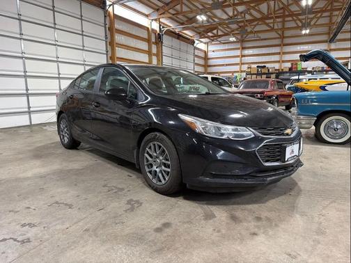Mosaic Black Metallic 2016 Chevrolet Cruze LS Auto