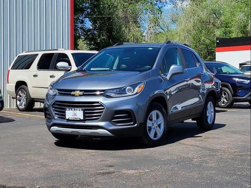 Gray 2019 Chevrolet Trax LT