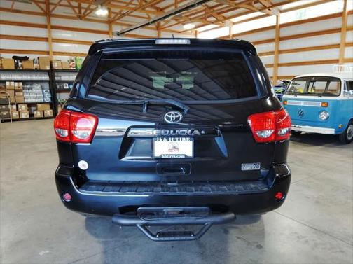 2013 Toyota Sequoia SR5