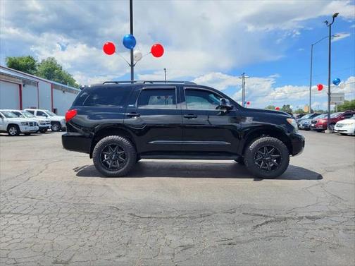 2013 Toyota Sequoia SR5