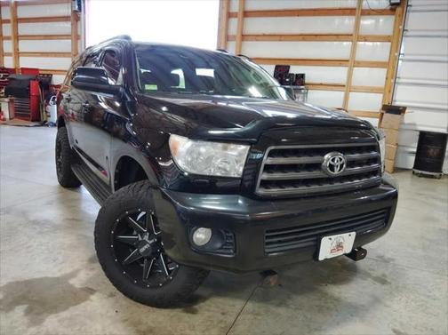 2013 Toyota Sequoia SR5