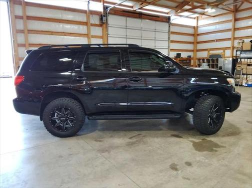 2013 Toyota Sequoia SR5