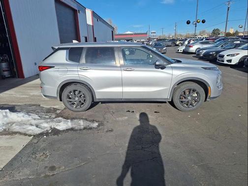2022 Mitsubishi Outlander SE Launch Edition S-AWC