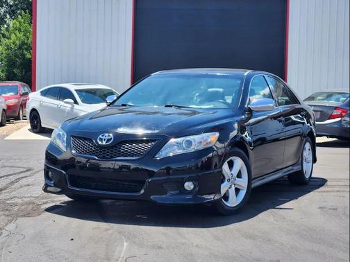 Black 2010 Toyota Camry SE