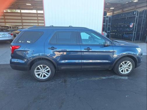 2016 Ford Explorer Base