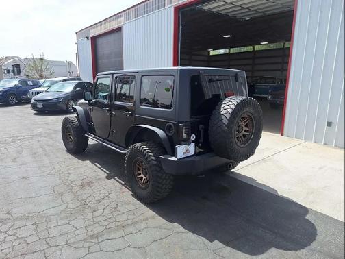 Black Clearcoat 2014 Jeep Wrangler Unlimited Rubicon