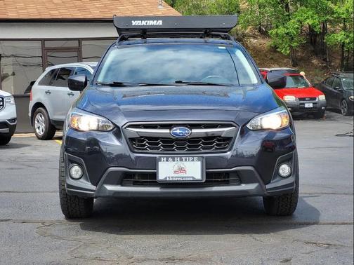 Gray 2018 Subaru Crosstrek 2.0i Premium