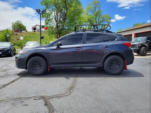 Gray 2018 Subaru Crosstrek 2.0i Premium