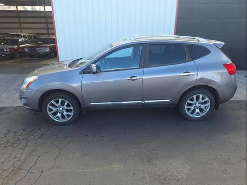 2012 Nissan Rogue SV w/SL Pkg