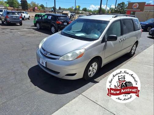 Silver Shadow Pearl 2008 Toyota Sienna LE