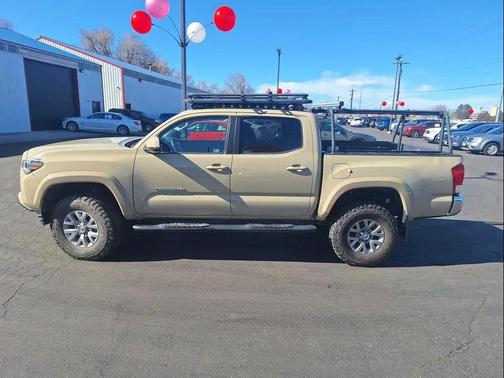 2016 Toyota Tacoma SR5