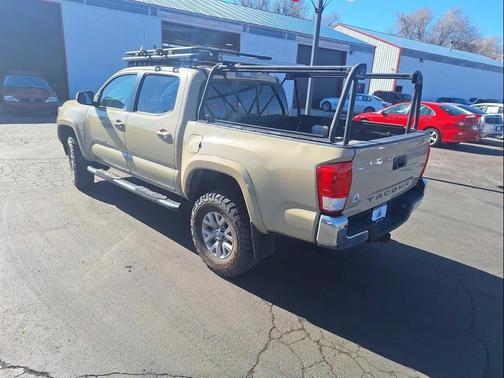 2016 Toyota Tacoma SR5