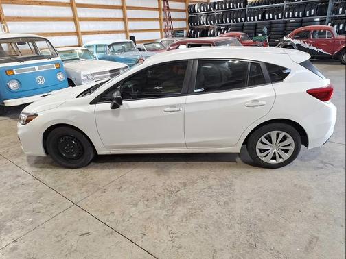 2019 Subaru Impreza 2.0i