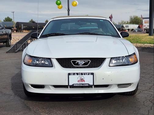 2004 Ford Mustang Premium