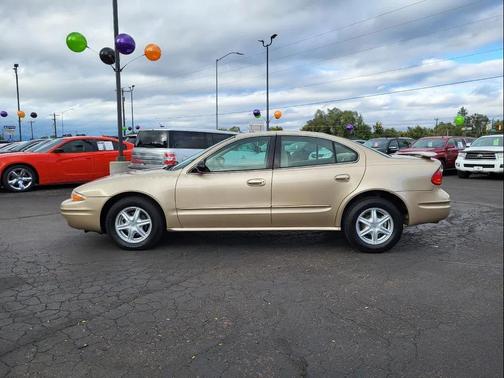 2004 Oldsmobile Alero GL1