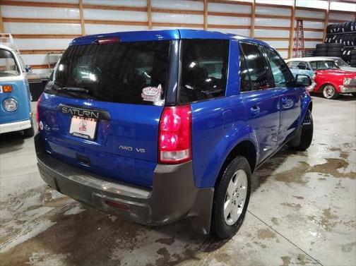 2004 Saturn Vue Base