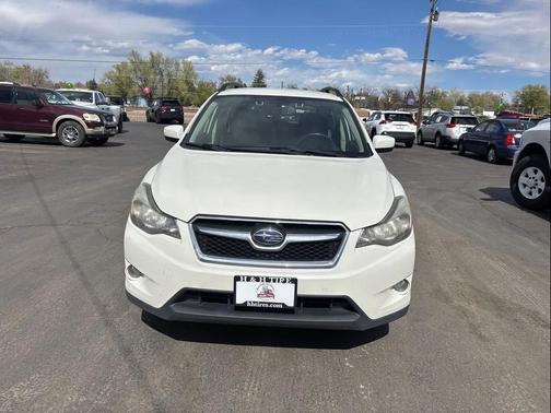 Crystal White Pearl 2015 Subaru XV Crosstrek 2.0i Premium